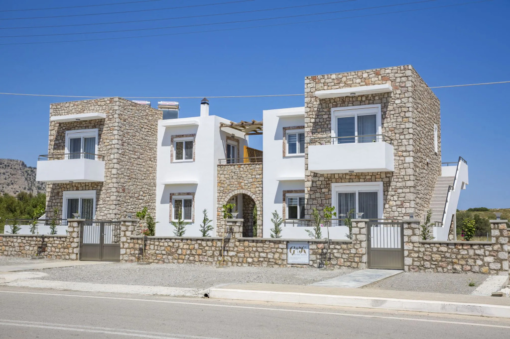 G&K Stone Suites