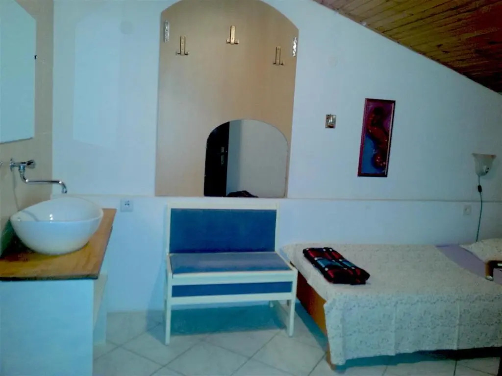 Spacious Holiday House Hana, Sleeps 12