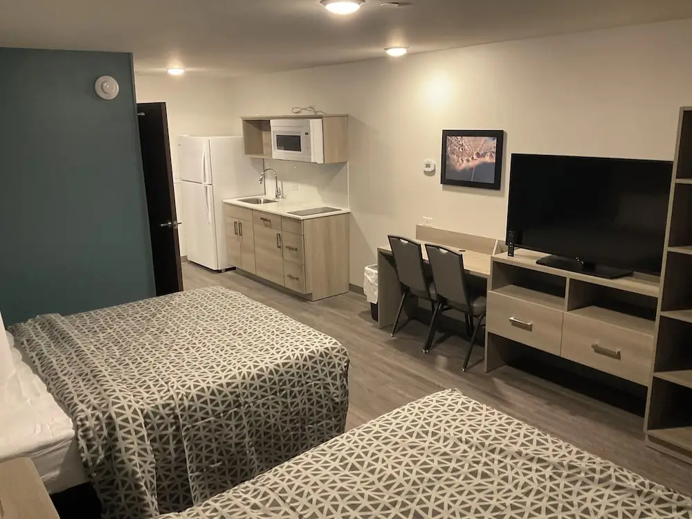 WoodSpring Suites East Lansing - University Area