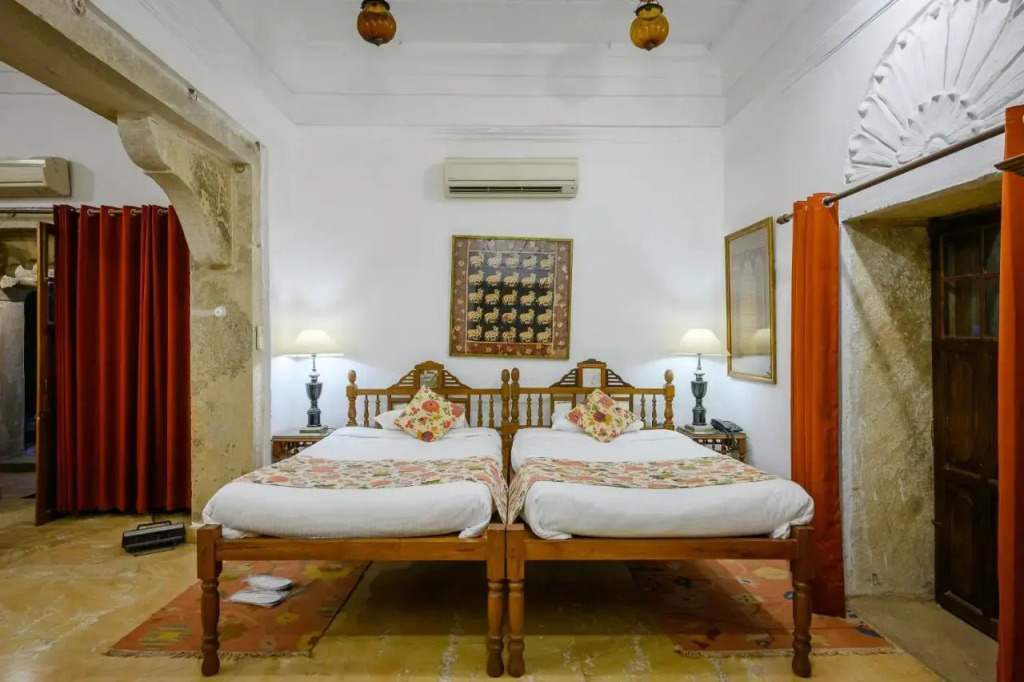 Neemrana'S - Deo Bagh