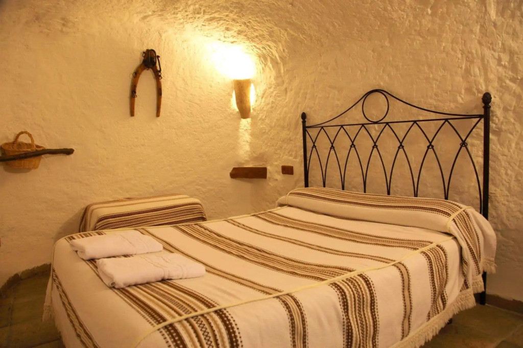 Cuevas La Atalaya