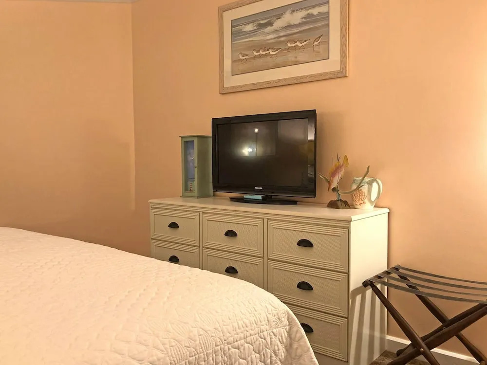 Ocean Creek South Tower #QQ1 Ocean View (P) by RedAwning