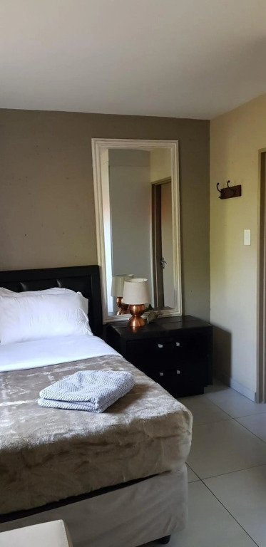 Salas Stay, Midrand