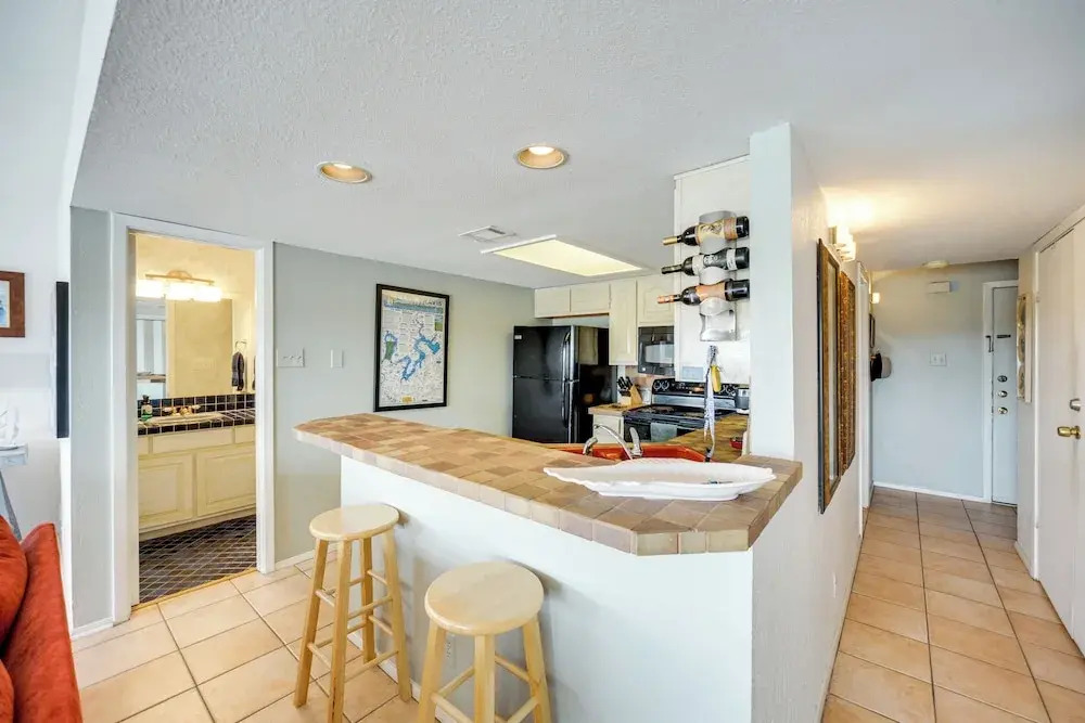 Spicewood Condo on The South Shore of Lake Travis!