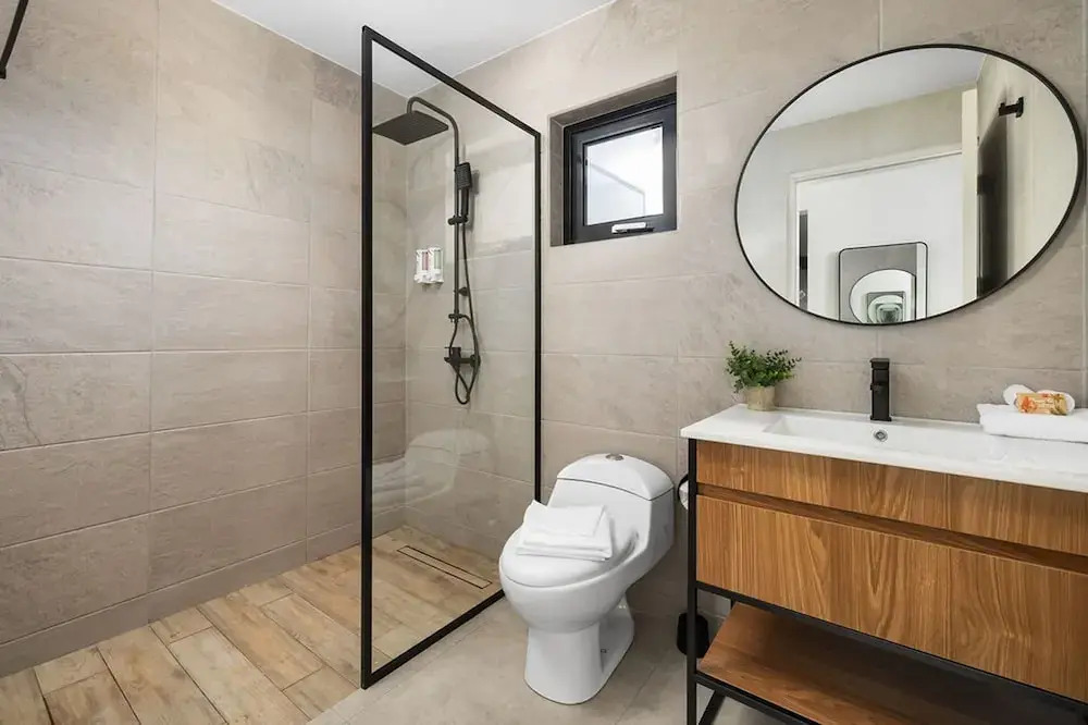 Brand NEW 3br2ba w Private Pool Amazing Location