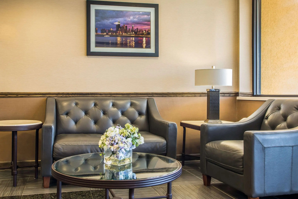 Quality Inn Elgin I-90