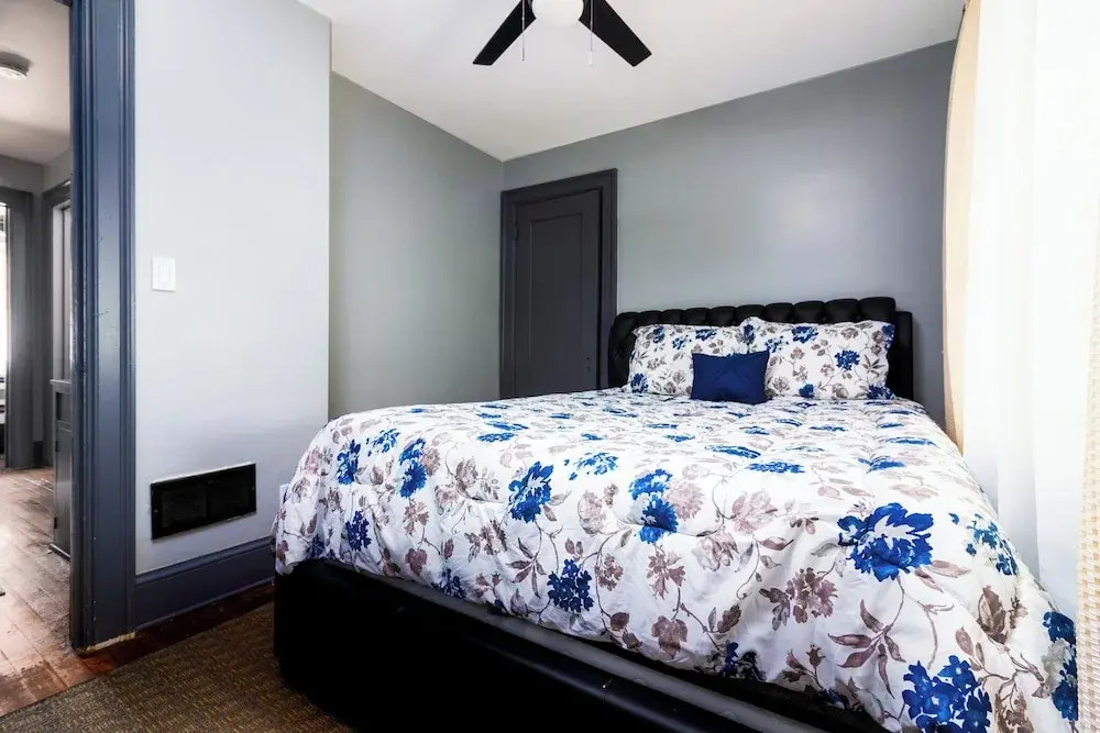5Br, 1.5 Ba Close To Niagara Falls State Park