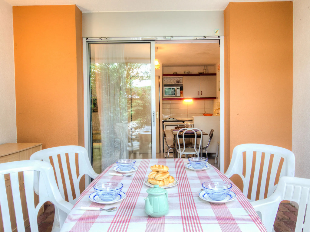 Apartment Les Cyprianes-3 by Interhome