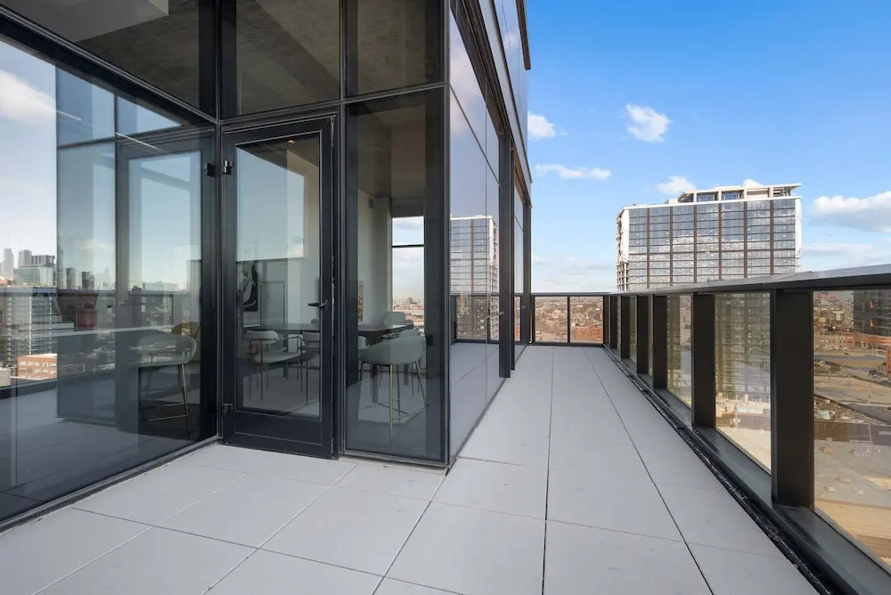 Cloud9 2x1 Apartments Fulton Market The Pop