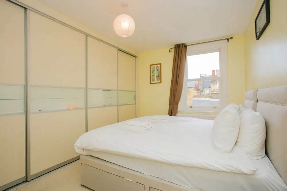 Beautiful 2 Bedroom Apartment in Kennington