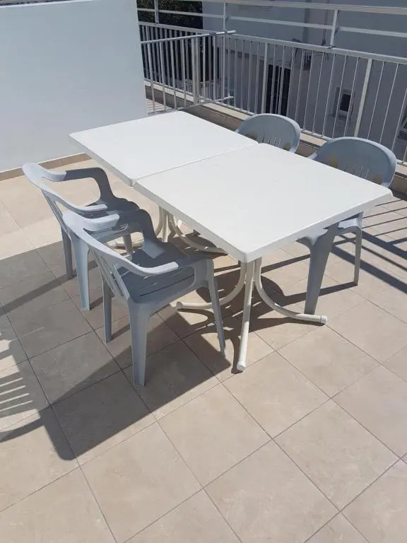 Eleni Apartments