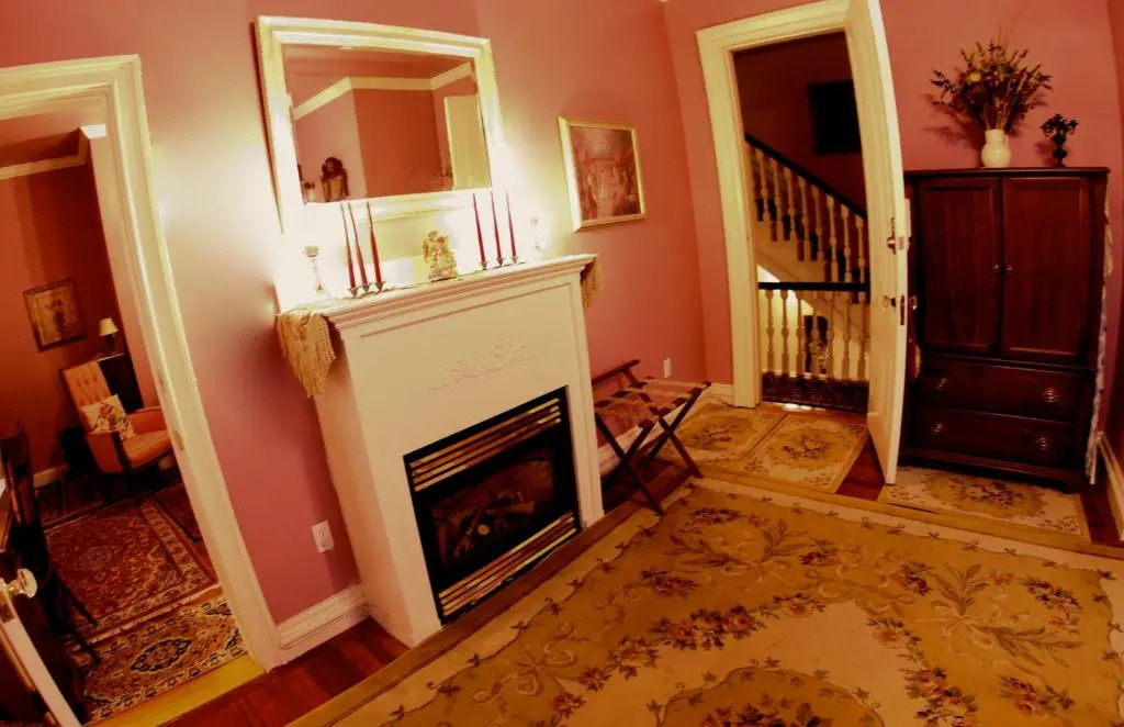 Sutton House B & B