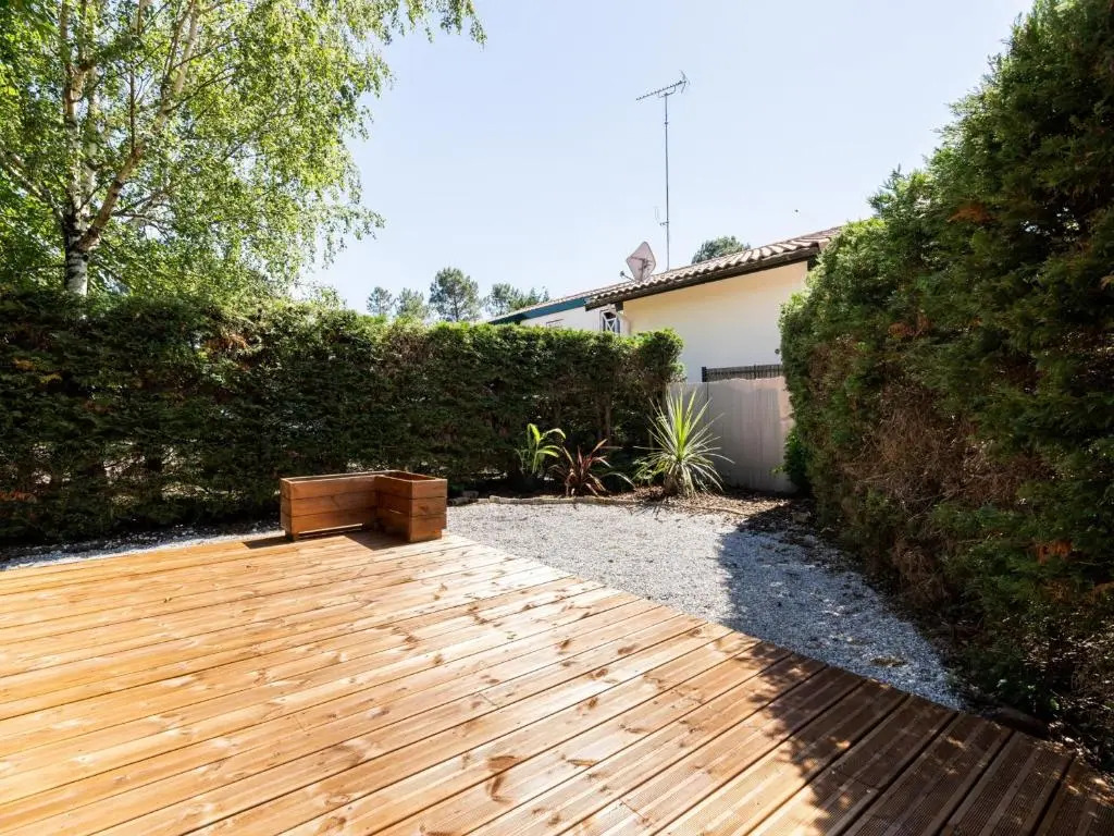 Maison T3, jardinet clos, proche lac de Biscarrosse, 4/5 pers, au calme et parking inclus - FR-1-521-33