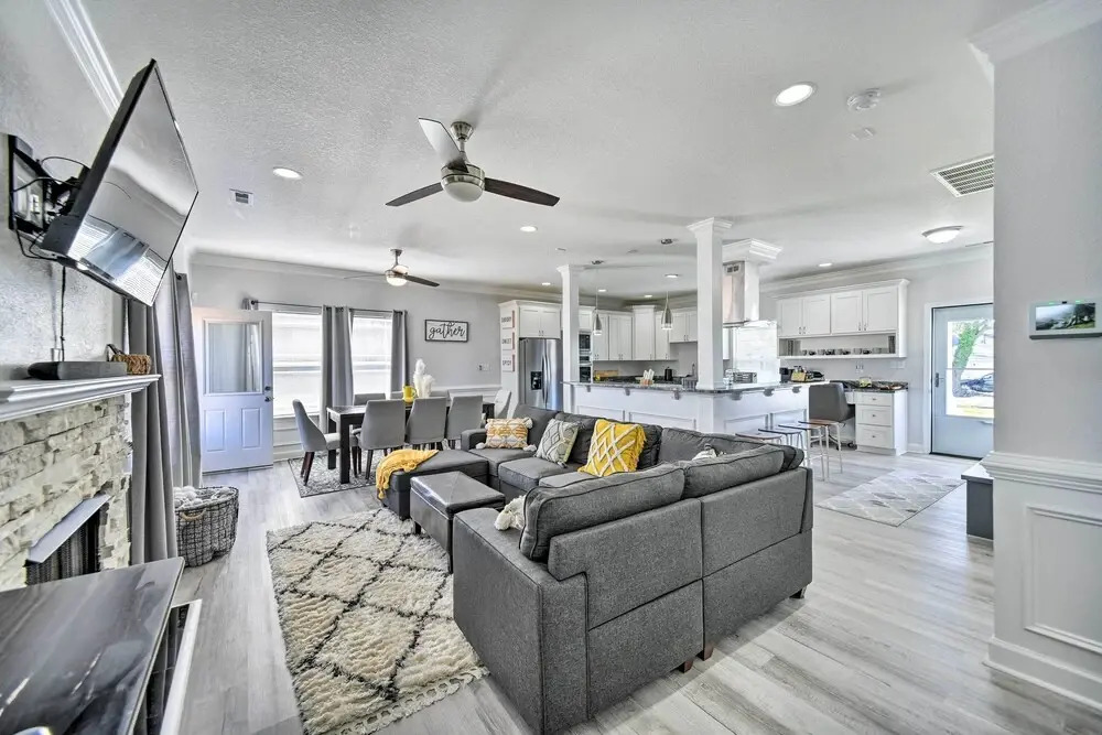 Buckroe Family Home: Walk to the Beach!