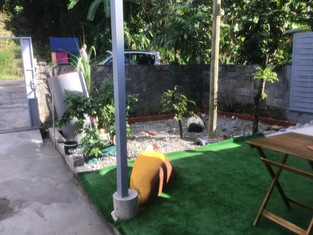 House With One Bedroom In Bouillante With Enclosed Garden