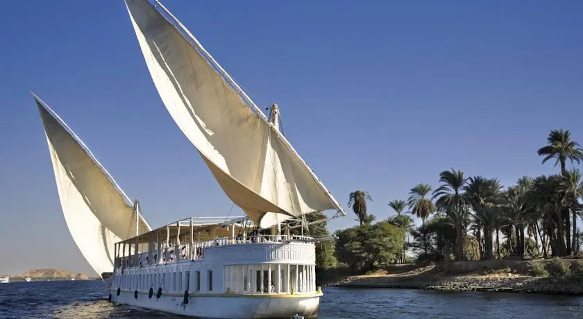 Giraffa Dahabiya Luxor / Aswan 05 & 07 Nights Each Saturday
