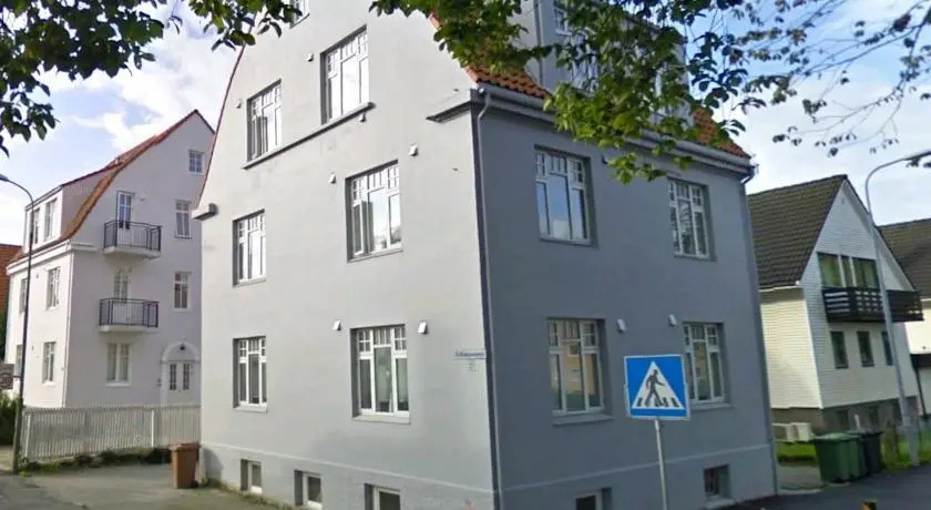 Stavanger Housing, Solbakkeveien 12