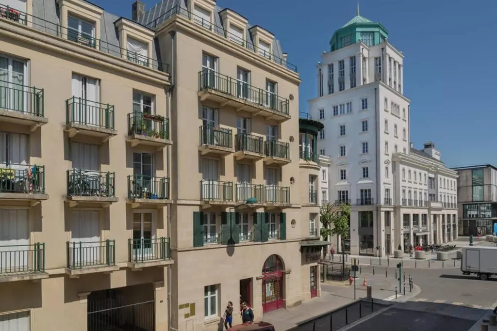 Lovely Apartment Close To A Big Shopping Mall