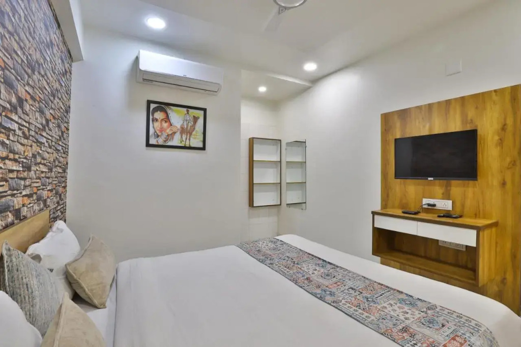 Hotel SR Rooms