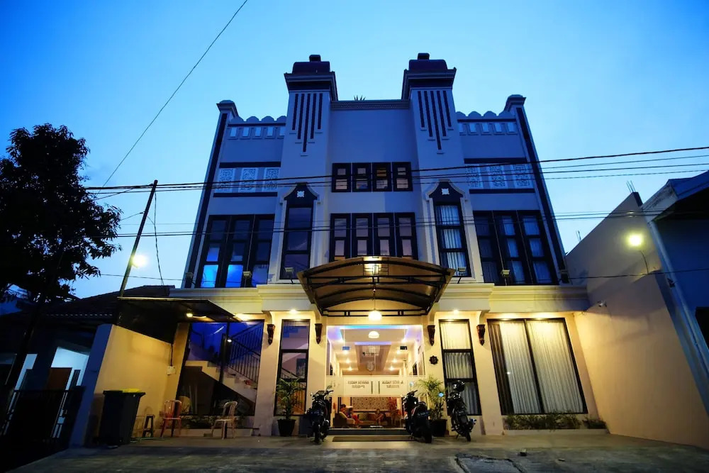 ZEN Rooms Basic Audah Syariah Sutos