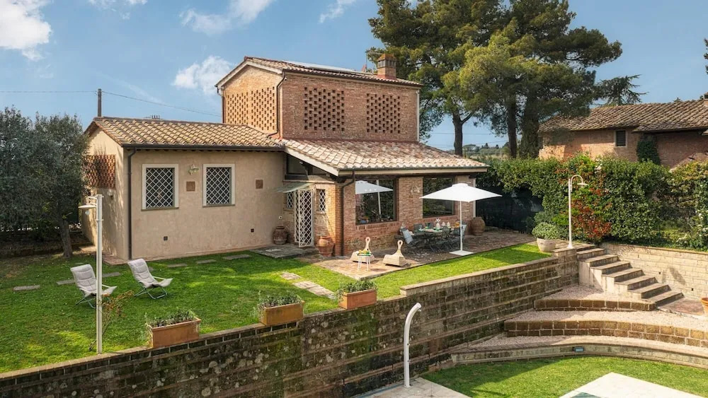 Il Fienile 4, Emma Villas