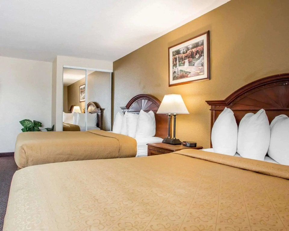Quality Inn & Suites Middletown - Franklin