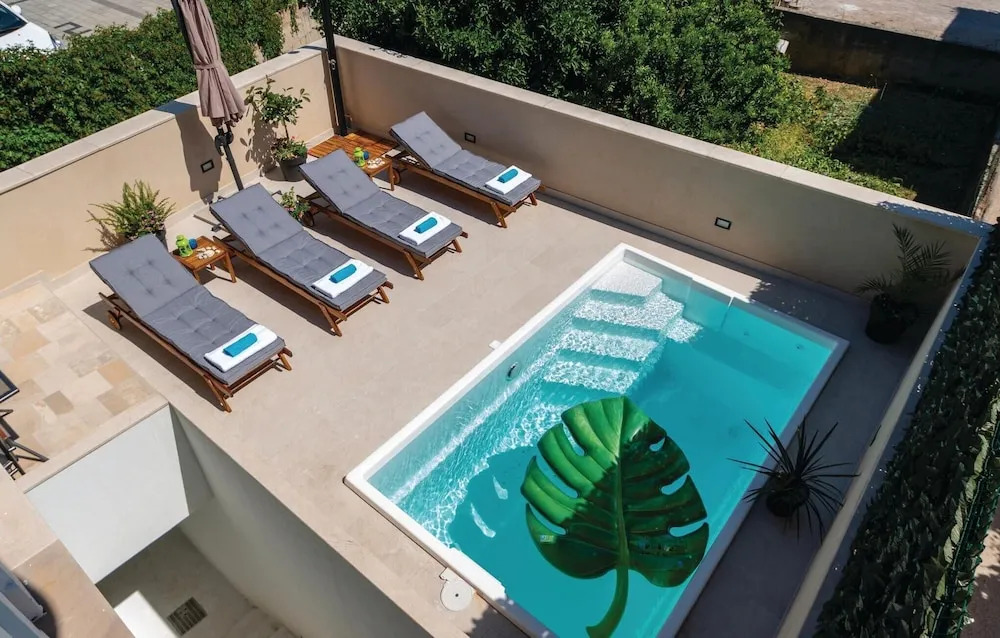 Stunning Home in Orebic With Wifi and 2 Bedrooms