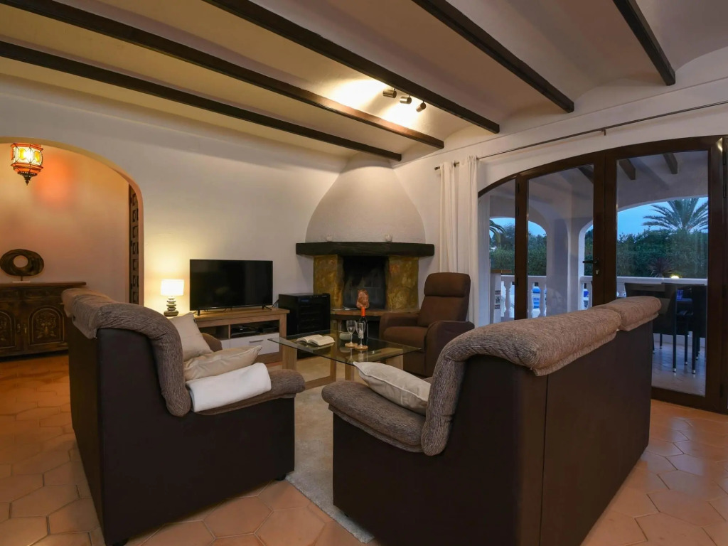 Beautiful villa with lots of privacy and private pool in Moraira near the beach