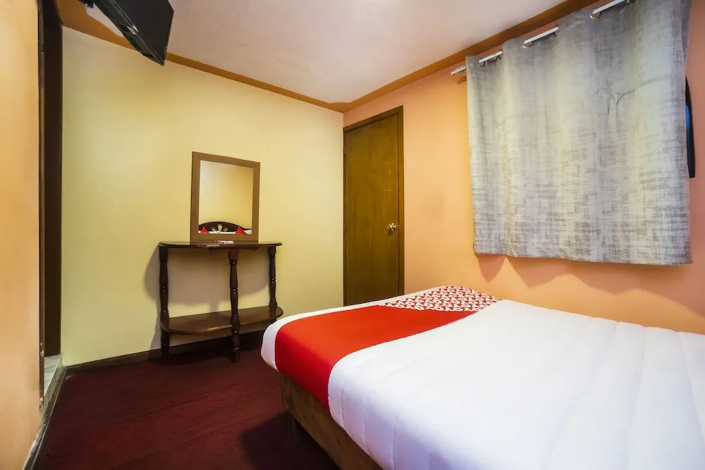 OYO Hotel Maxi Antony