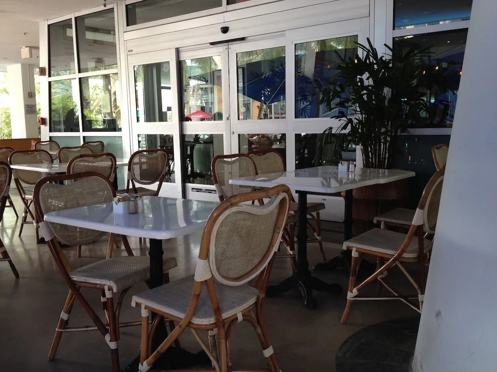 Apartment at De Soleil Hotel on Ocean Drive
