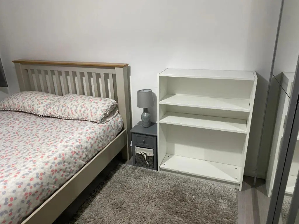 Luxury 2 bedrooms fully equipped Apartment with garden, Free Parking, Free Wifi & Netflix