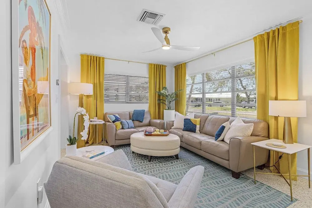 3 Mi to Beach: Delightful South Venice Retreat!