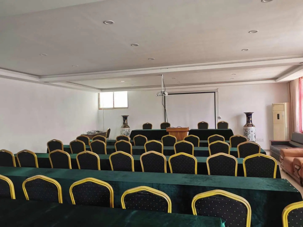 GreenTree Rizhao Lanshan Coach Station Hotel