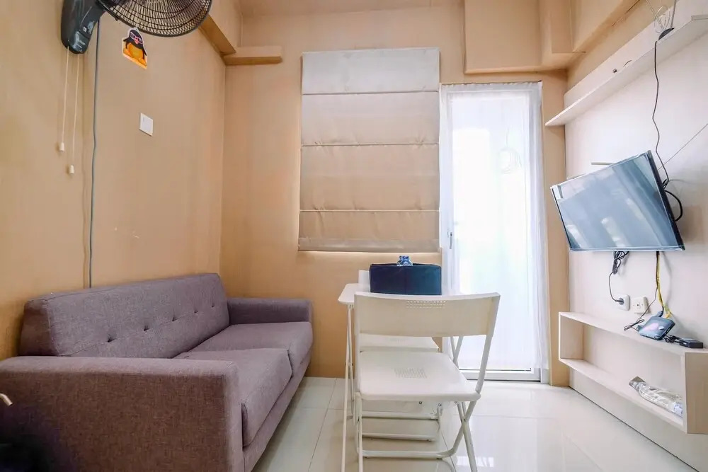 Furnished And Strategic 2Br Apartment For 4 Pax Green Pramuka