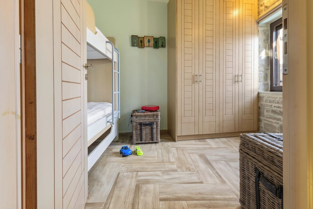 Phaistos Villas Elegant South Residence