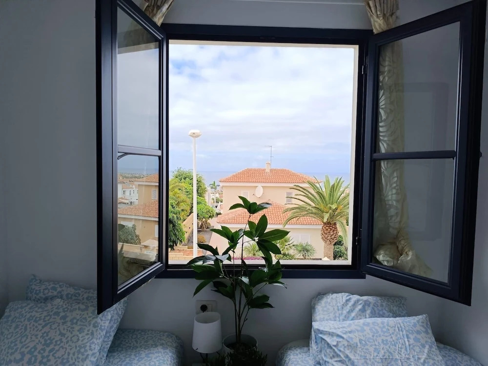 Villa-CostaAdeje-3BR-Balcony-WiFi-Parking