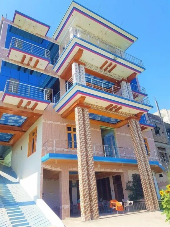 River Breeze Hotel