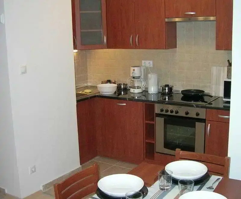 Far Home Apartments