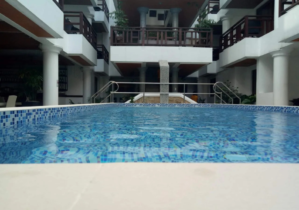 Giulius Boracay Italian Resort