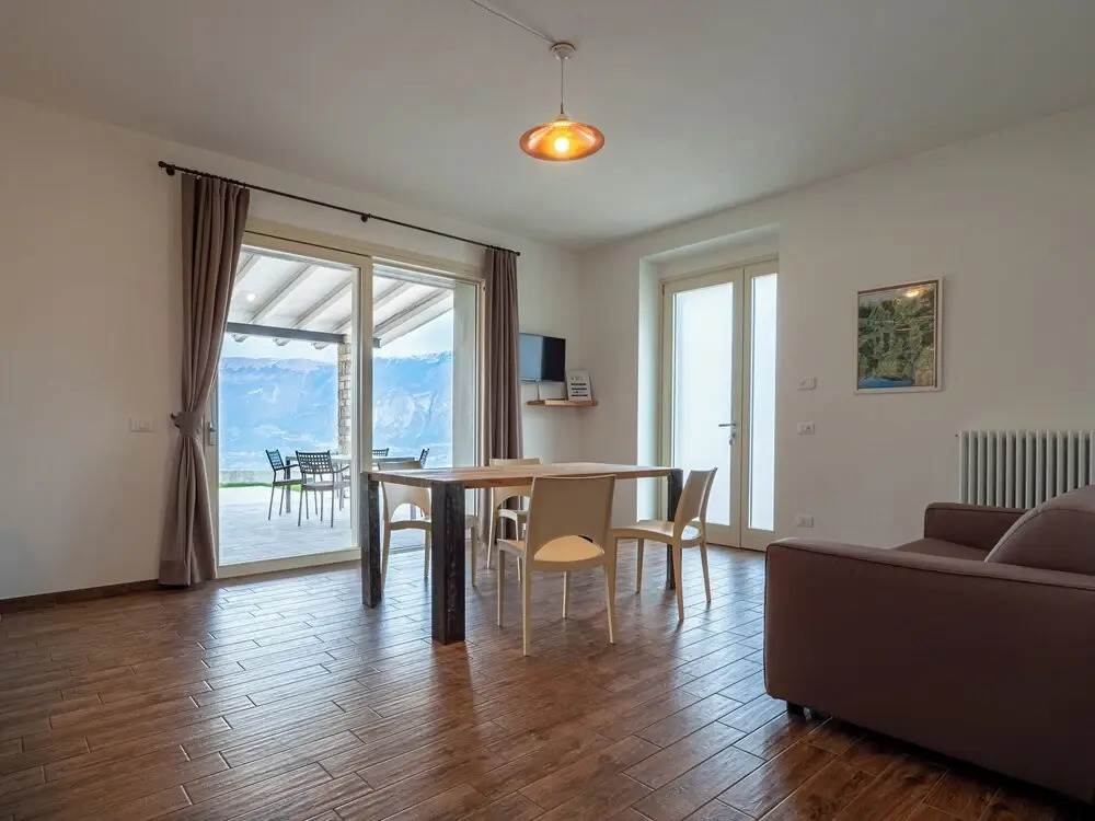 Oasi Da Vinci Apartments Lake Garda View