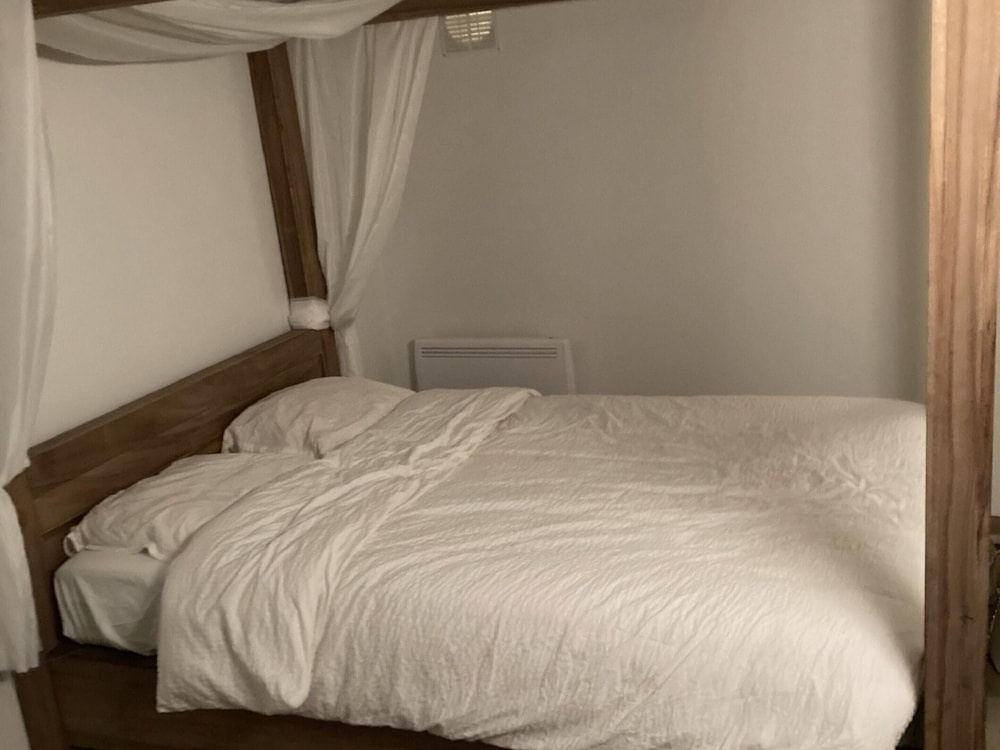 Holiday Home in Dordogne with Pool & Bubble Bath
