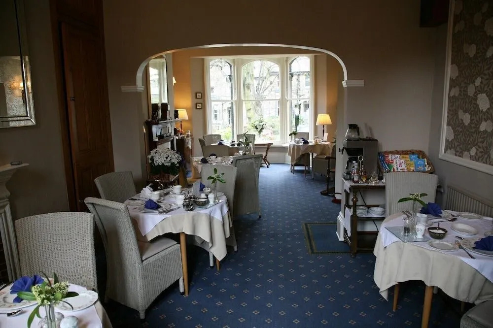 Alexandra Court