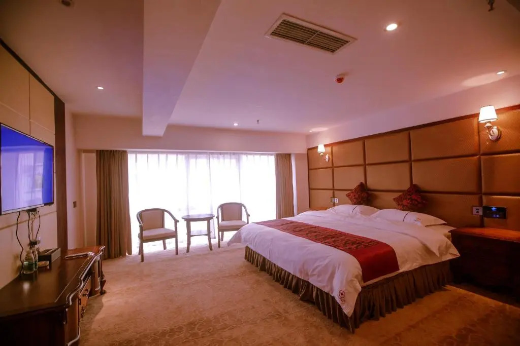 Sunshine Hotel