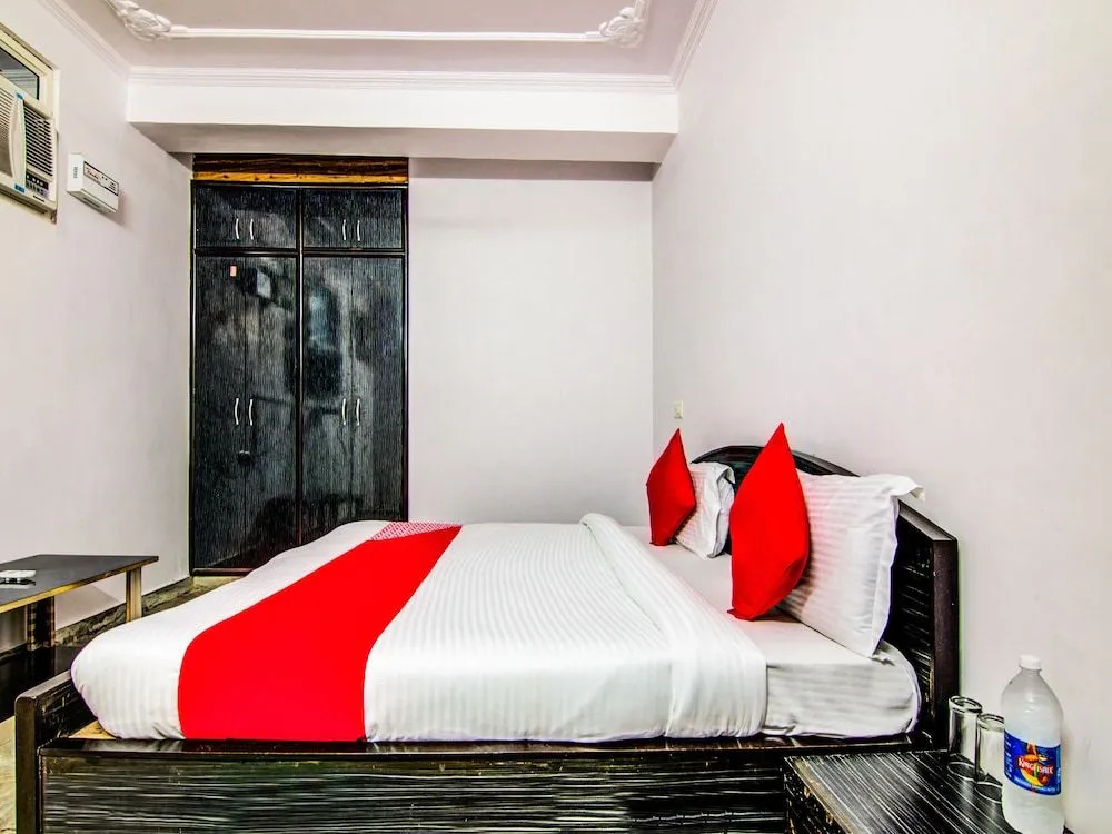 OYO 14066 Hotel Grand Amar Palace