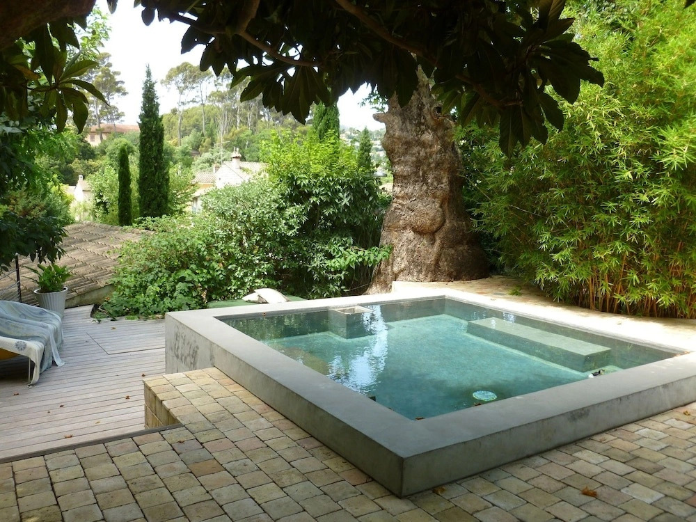Mansion With Unique & Modern Construction in Le Revest Les Eaux