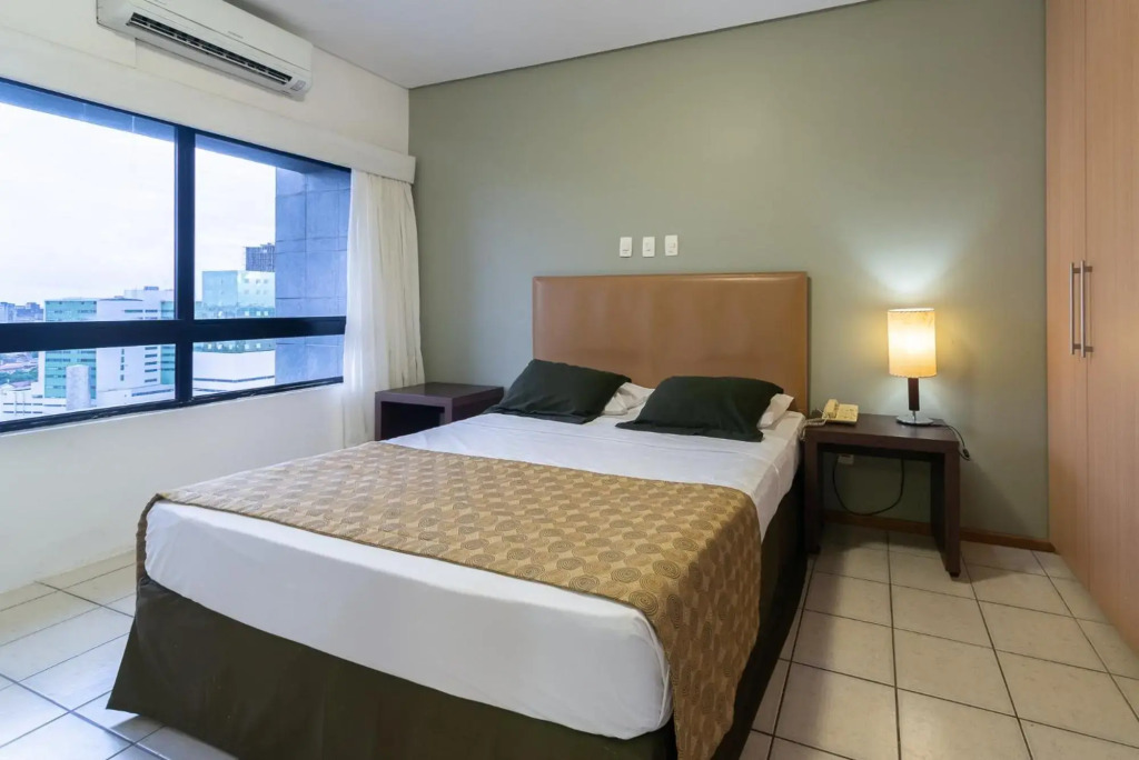 OTH1603 Flat na Ilha do Leite, Recife, um quarto. Fica em um dos mais importantes polos médicos do país