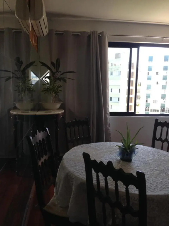 Apartamento na Graça