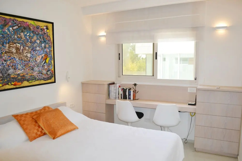 Beautiful Apartment Near Beach H1