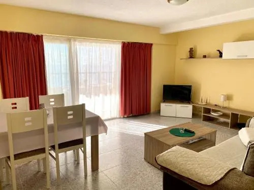 Miramar Seafront Levante R596