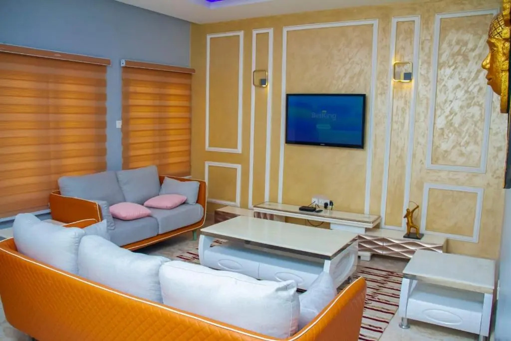 House 13, Wuye Abuja